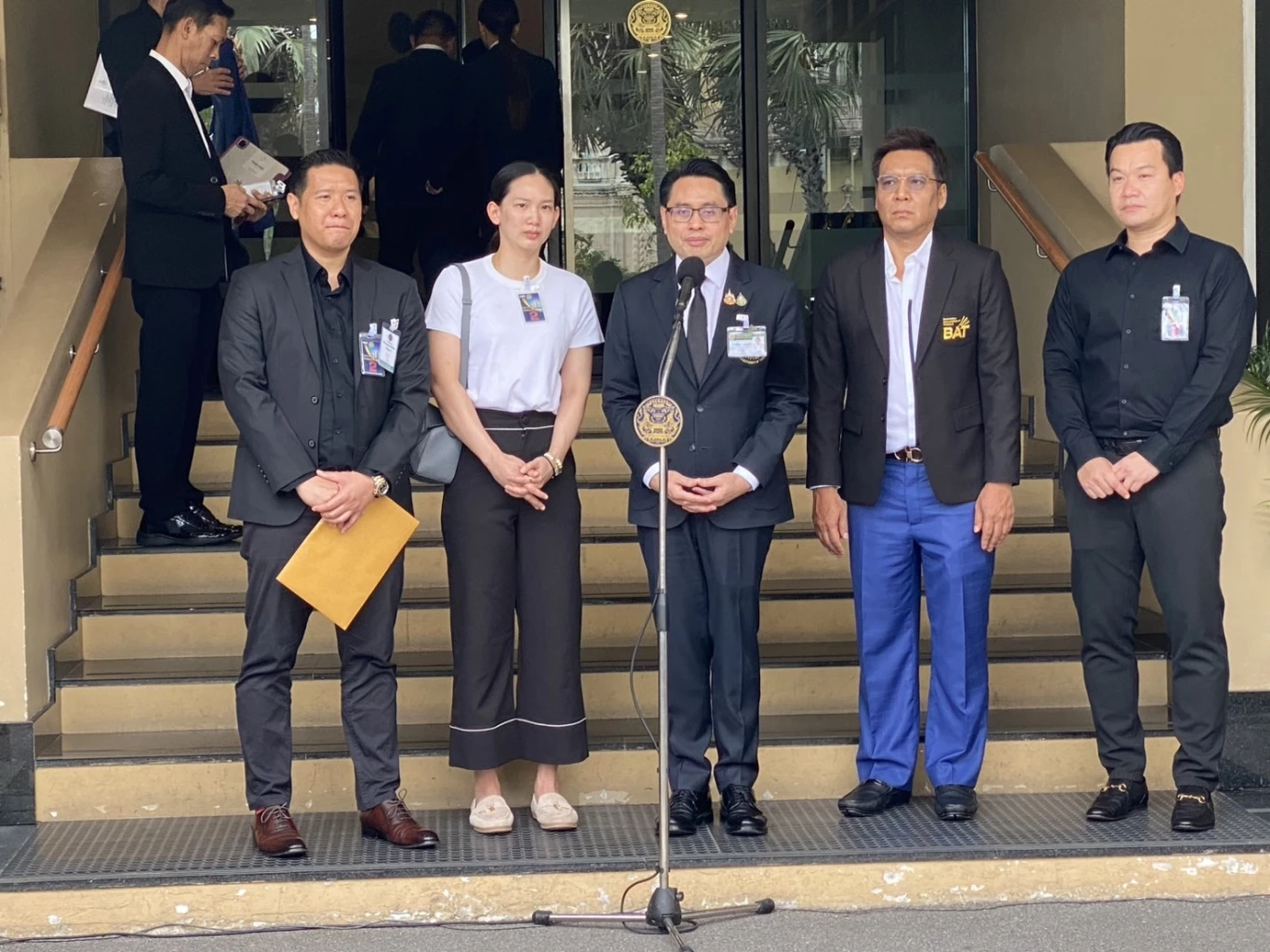 "หมิว พรปวีณ์" เปลี่ยนใจลุย "แบดซีเกมส์" หลังถอนตัว ด้าน "ธรรมนัส" ตั้ง คกก.ชุดพิเศษตรวจสอบ