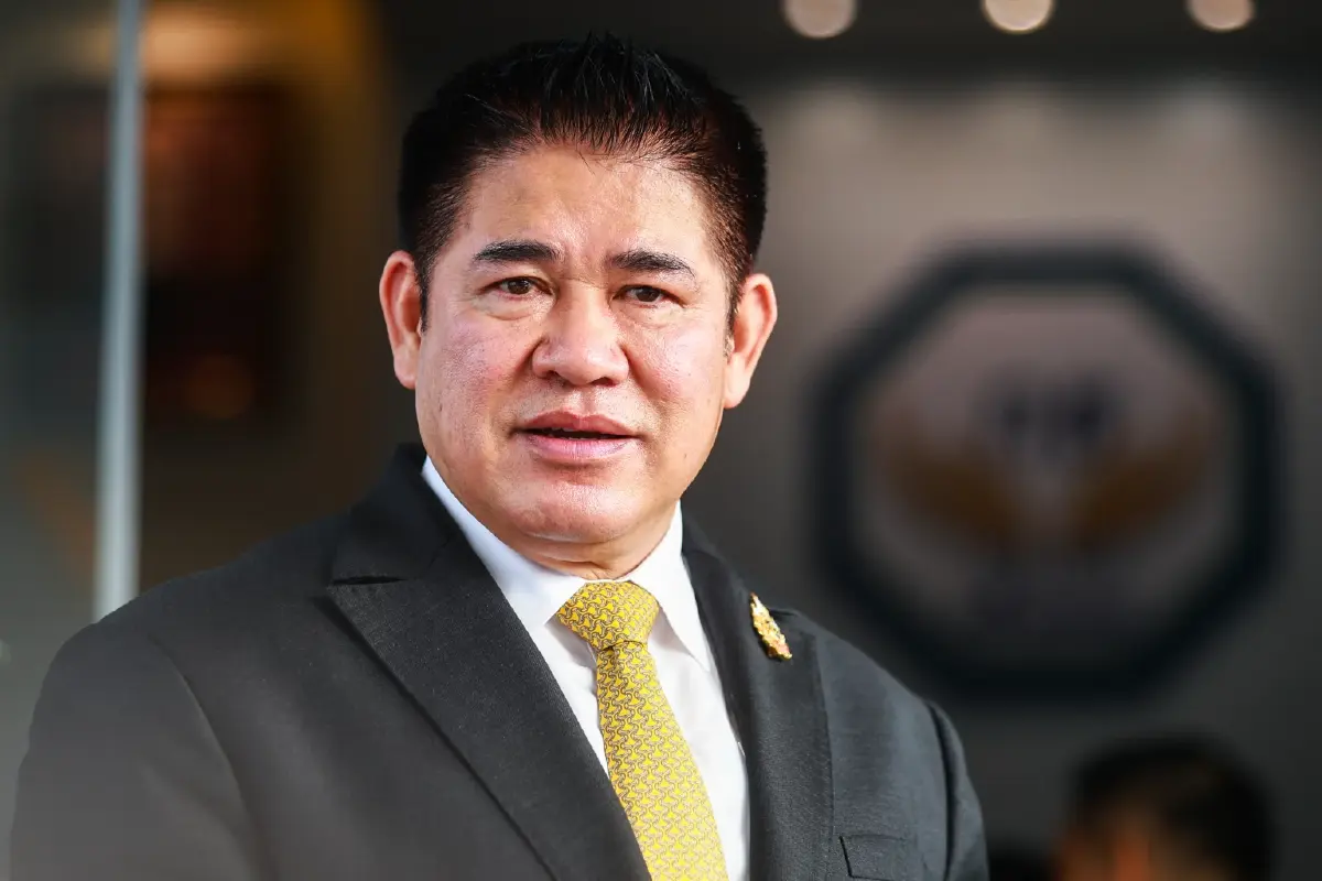 "ธรรมนัส" ปัดไม่รู้เรื่อง "กัน" ยกทรัพย์สินให้มูลนิธิธรรมนัสฯ
