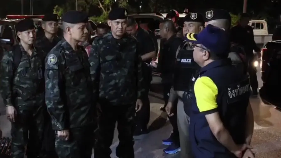 แม่ทัพ 4 ลงพื้นที่ติดตามเหตุระเบิด 8 ลูก ในเขตเมืองยะลา
