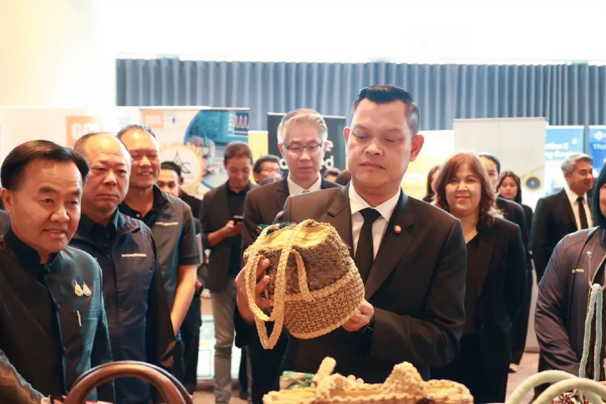 “ธนกร”สั่งอุตสาหกรรมจังหวัด ปราบสินค้าด้อยคุณภาพทั่วประเทศ