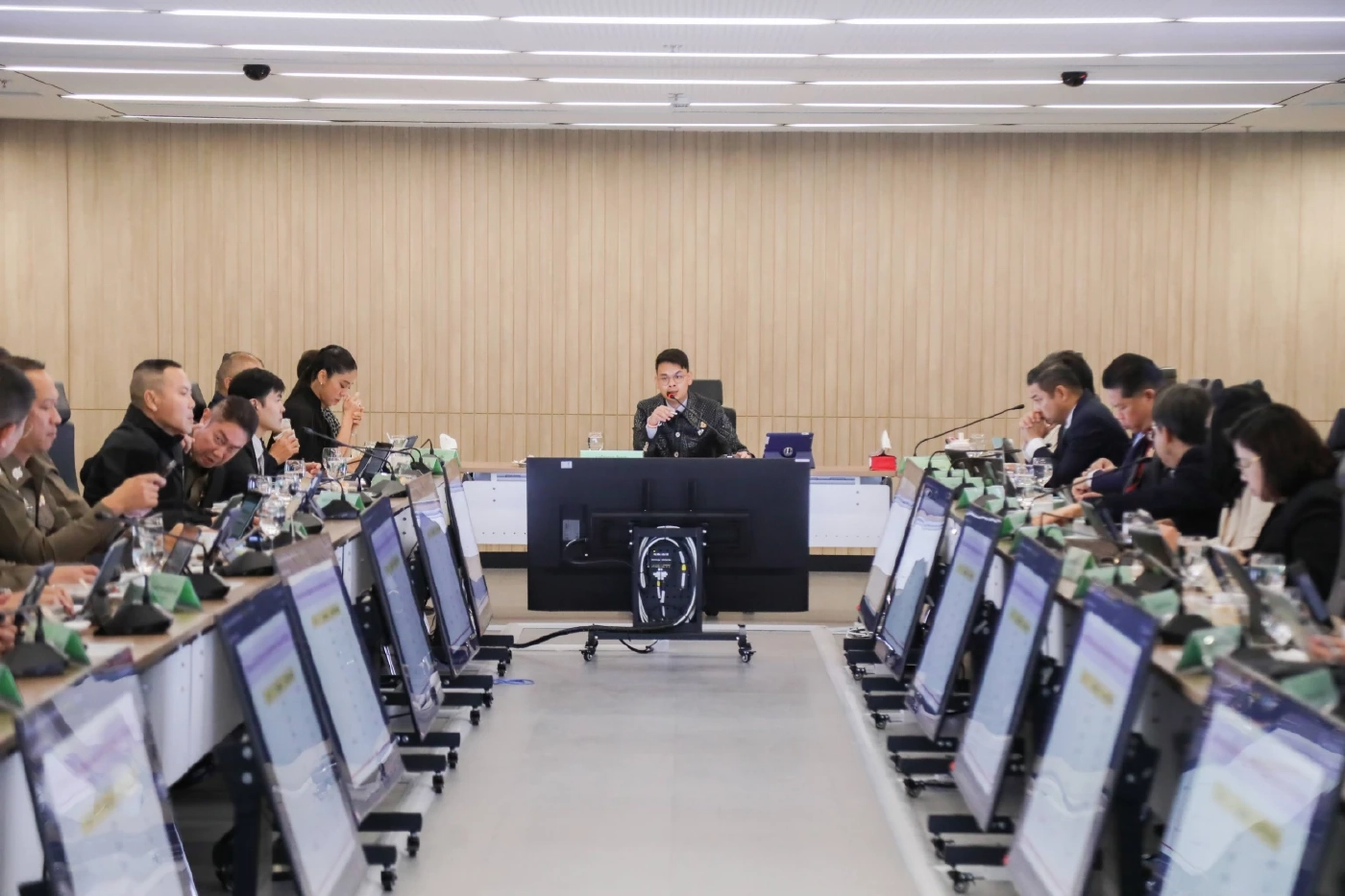 “ไชยชนก” สั่งการ คกก. มาตรา 13 ฉีดยาแรง รุกปราบโจรออนไลน์