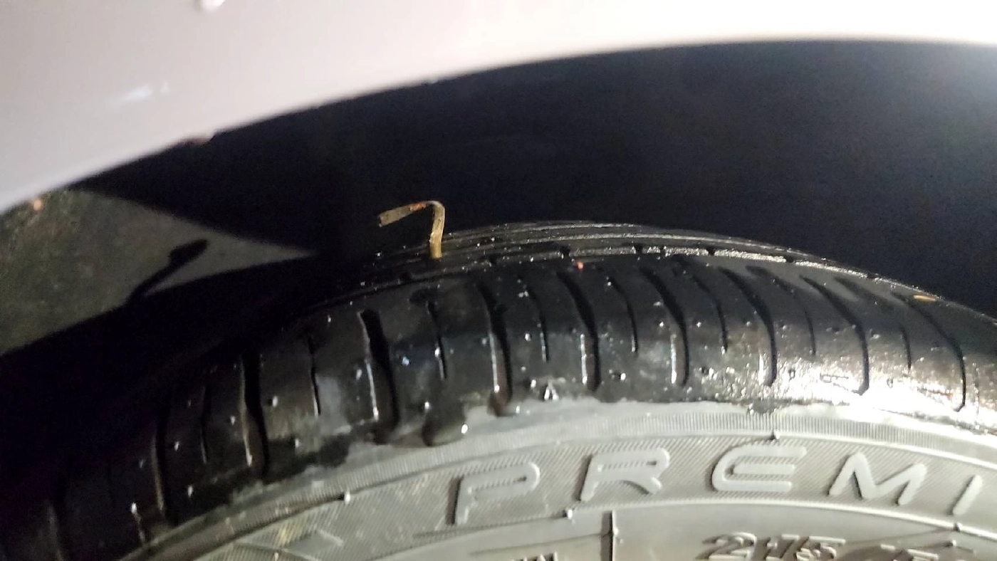 ด่วน! 8 โจรบุกปล้นร้านทองห้างดัง สุไหงโก-ลก อุกอาจยิงทหารเจ็บ