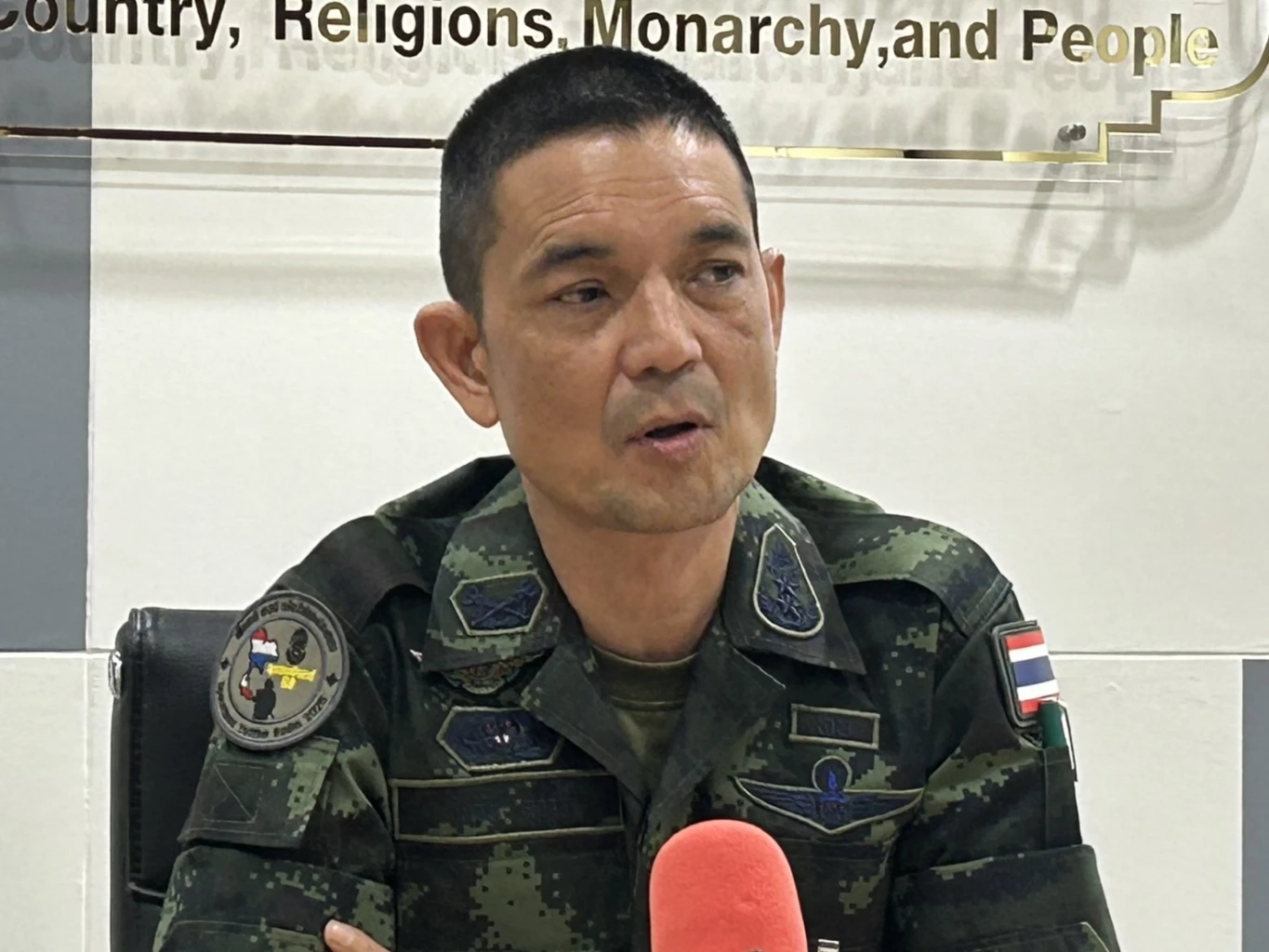 "โฆษกกองทัพบก" ยอมรับ "กัน จอมพลัง" สนับสนุนแผ่นเกราะกันกระสุน ให้ ตชด.- ทหารพราน แนวหน้าจริง