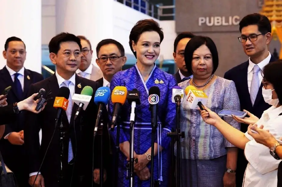 กระแส "รัฐมนตรีคนนอก" ได้ใจชาวโซเซียล ยกมือเป็นเอกฉันท์ "สีหศักดิ์" เบอร์ 1 "ศุภจี" ตามติดเบอร์ 2