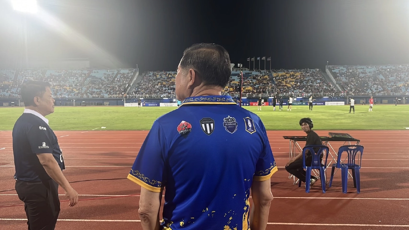 ซูเปอร์ดีลไม่ล้ม! \"นิพนธ์\" หม่ำข้าวมื้อดึก \"เนวิน\" นัดชมฟุตบอลนัดพิเศษ อบจ.สงขลา