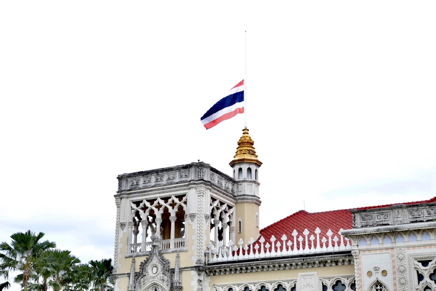 “อนุทิน” ยกเลิกเดินทางประชุมอาเซียน ถก ครม.ด่วน จัดพระราชพิธี