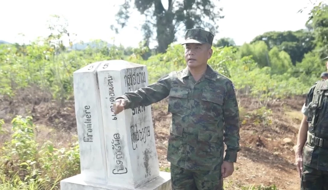 \"ผบ.ทร.\" ลงพื้นที่ \"ชายแดนจันทบุรี-ตราด\" เตรียมการสร้าง \"รั้วชายแดน\"