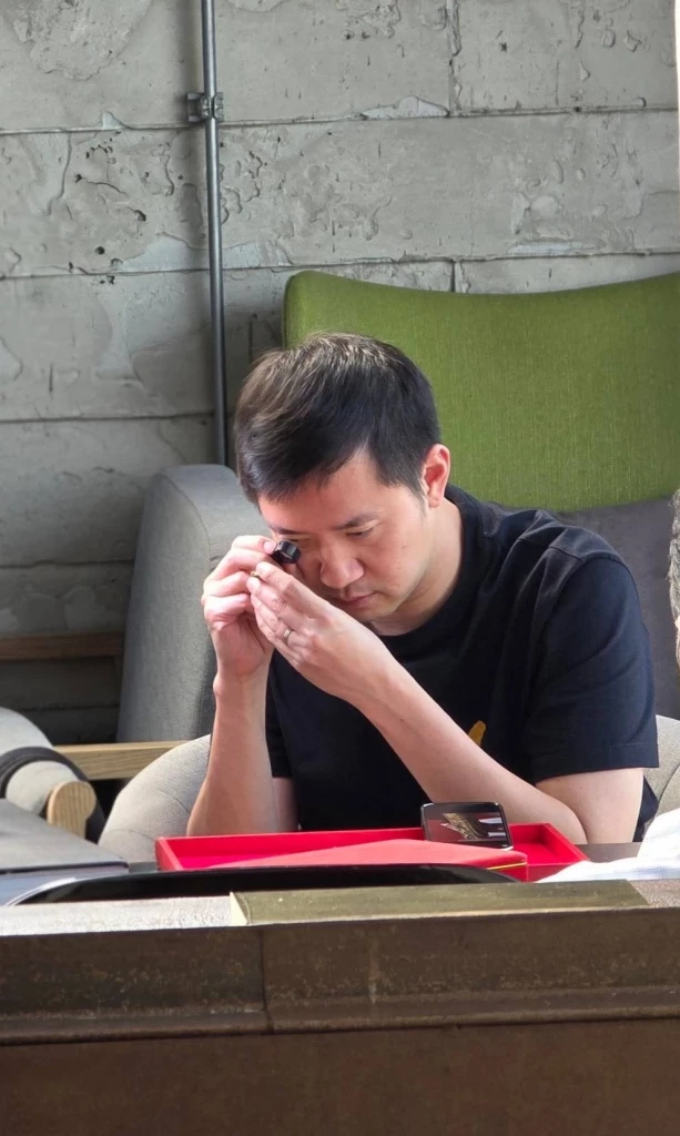 \"ร้านเช่าพระ\" คือ งานอดิเรก.....เจาะพอร์ตหุ้น พันล้าน \"บอย ท่าพระจันทร์\"