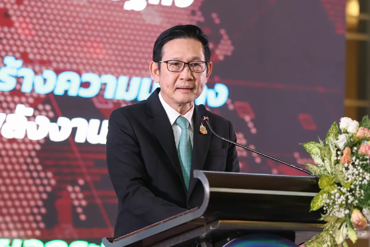 อรรถพล ฤกษ์พิบูลย์ รัฐมนตรีว่าการกระทรวงพลังงาน