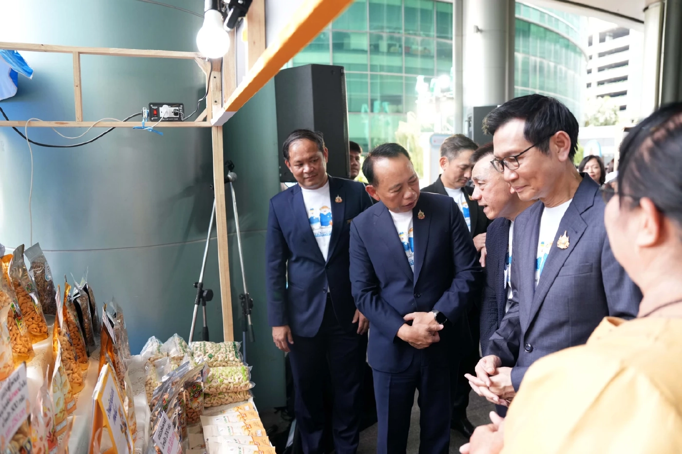 พลังงานหนุนเศรษฐกิจฐานราก ขยายช่องทางขายผลิตภัณฑ์ชุมชน