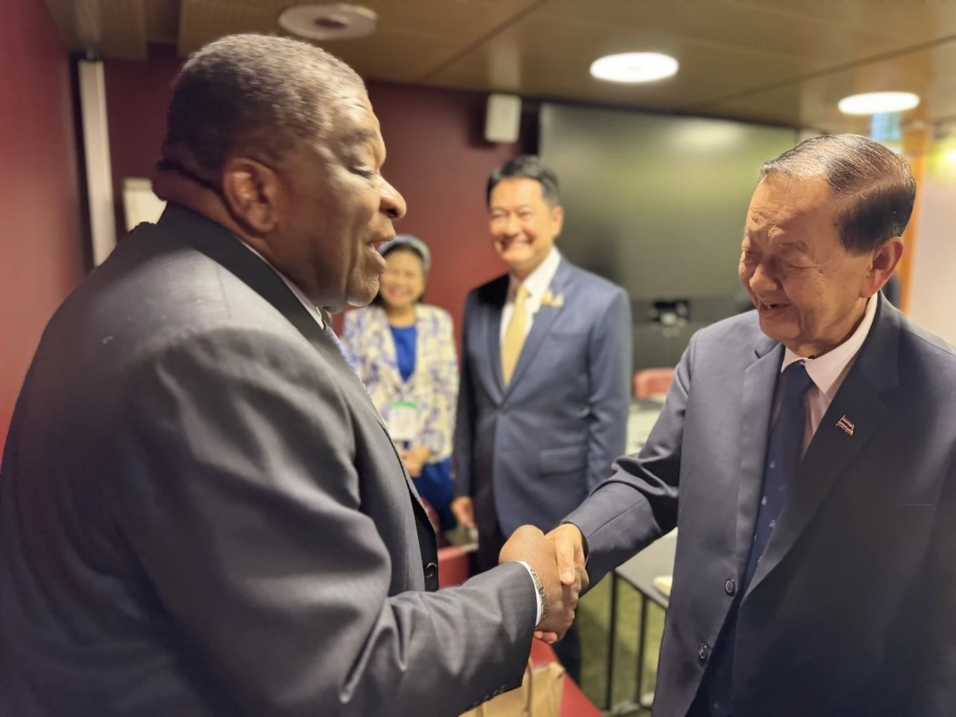 "วันนอร์" ฝาก "เลขาฯ IPU" ช่วยหนุนร่างมติ "ปราบสแกมเมอร์"