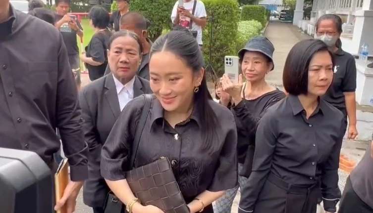 “แพทองธาร” เผย “ทักษิณ” เสียใจและสำนึกในพระมหากรุณาธิคุณ สมเด็จพระพันปีหลวง