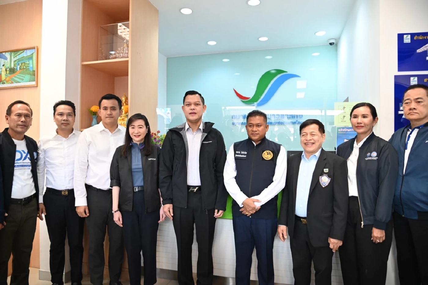 \"ธนกร\" มอบนโยบาย SME D Bank เปิดโครงการขับเคลื่อน ศก.ฐานราก