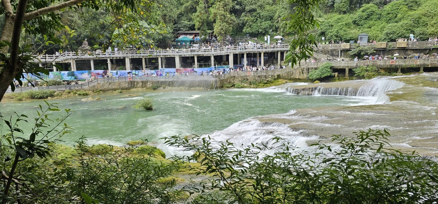 \"น้ำตกหวงกั่วซู่\" ใหญ่ที่สุดในจีน \"มณฑลกุ้ยโจว\" ยิ่งชมยิ่งสวย