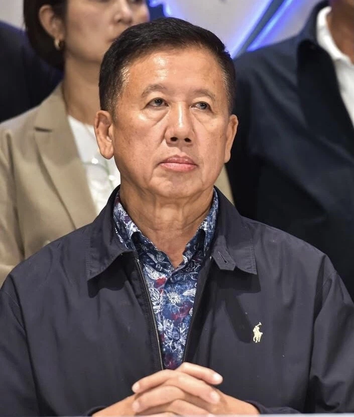 ศักดิ์ดา วิเชียรศิลป์ สร้างปรากฏการณ์ “น้ำเงิน” ทั้งเมืองกาญจน์ 