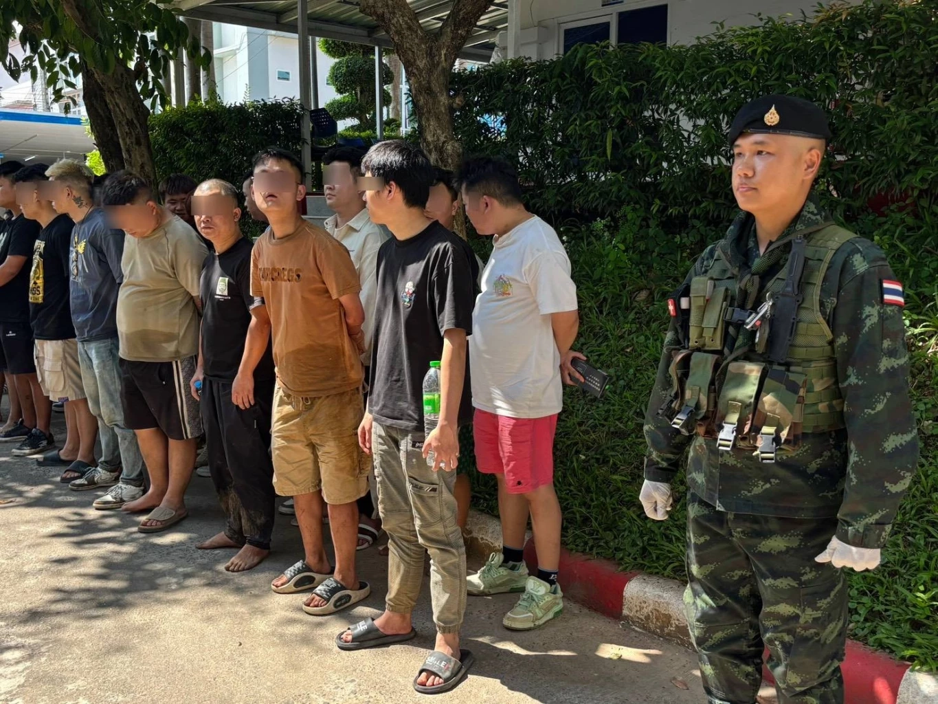 ผึ้งแตกรัง! "ทบ." เผย คุม 795 ต่างชาติ หนีเข้าไทย หลัง "เมียนมา" ทลาย "KK-Park" ในเมียวดี