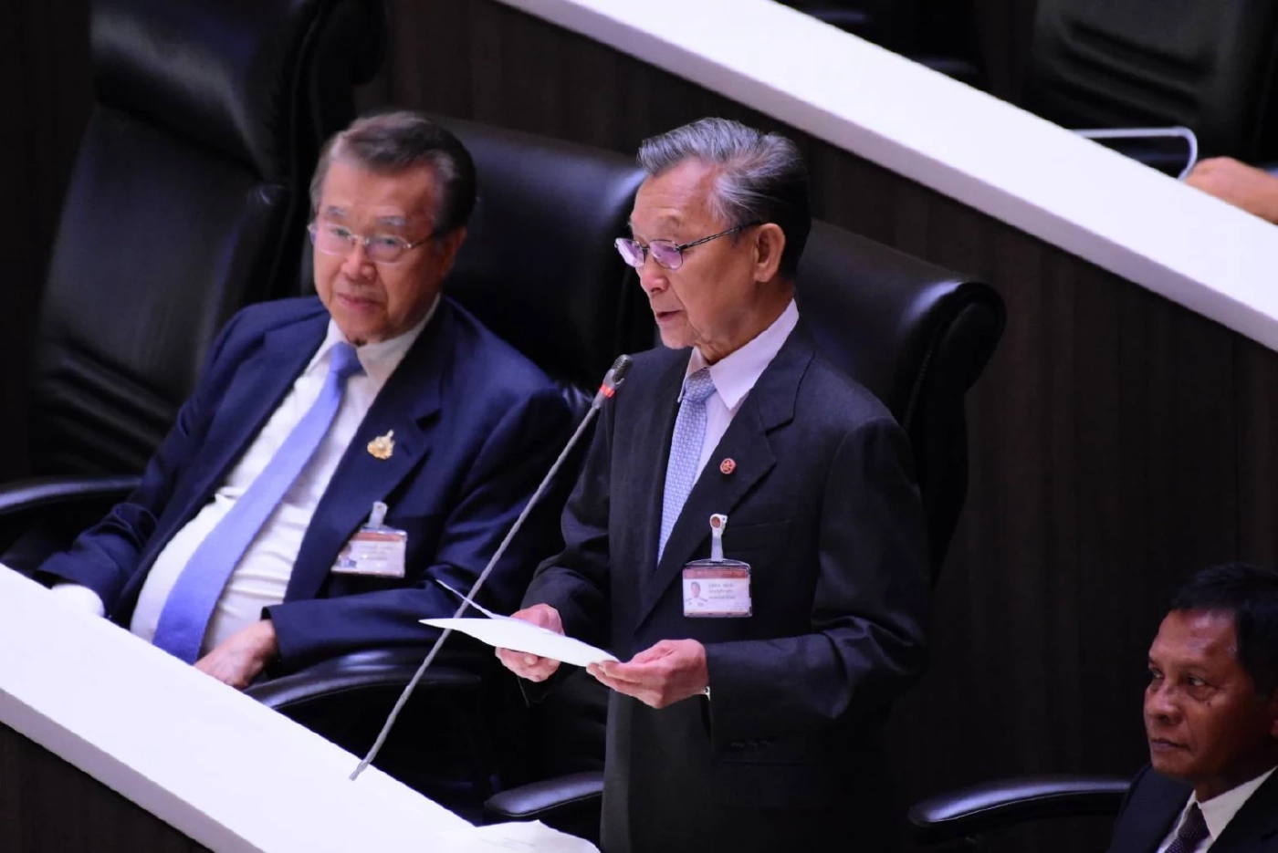 ชวน หลีกภัย