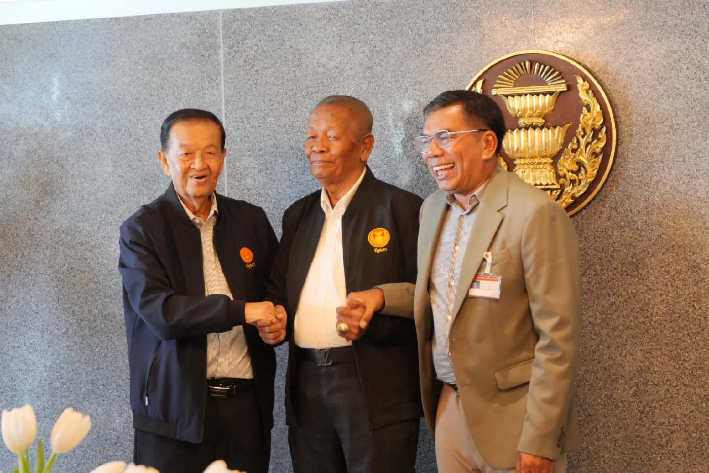 วันนอร์-ทวี ต้อนรับ กูเซ็ง-กำนันเพื่อน หนุนแก้ รธน.ตอบโจทย์บริบท 3 จว.ใต้