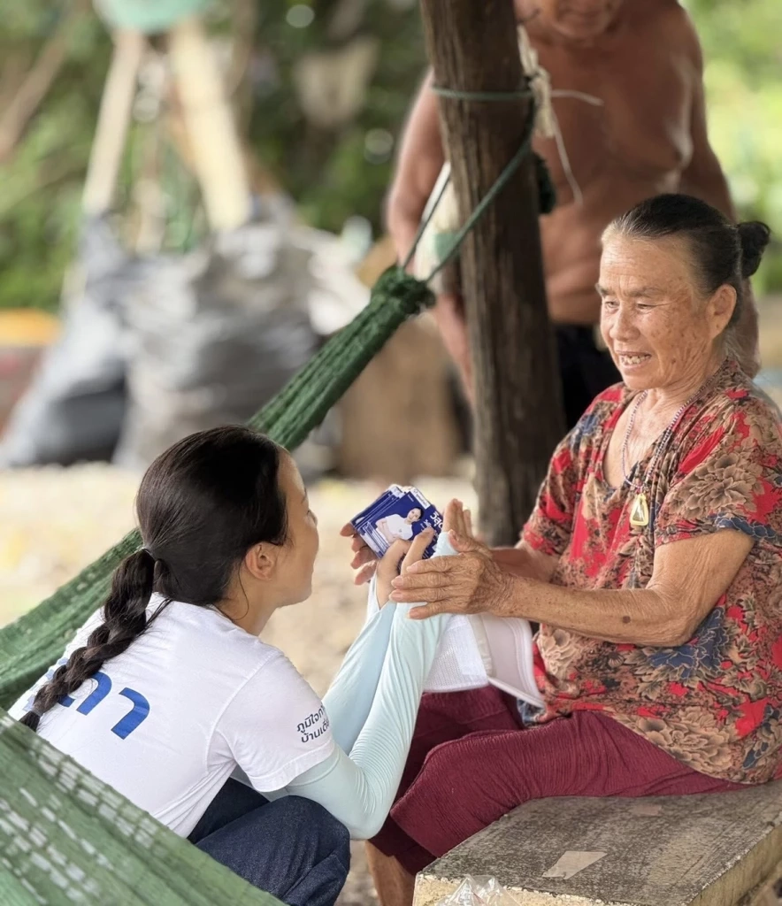 วิสุดา ลุยเคาะประตูบ้าน หลังปราศรัยใหญ่ผ่านพ้นไปแล้ว