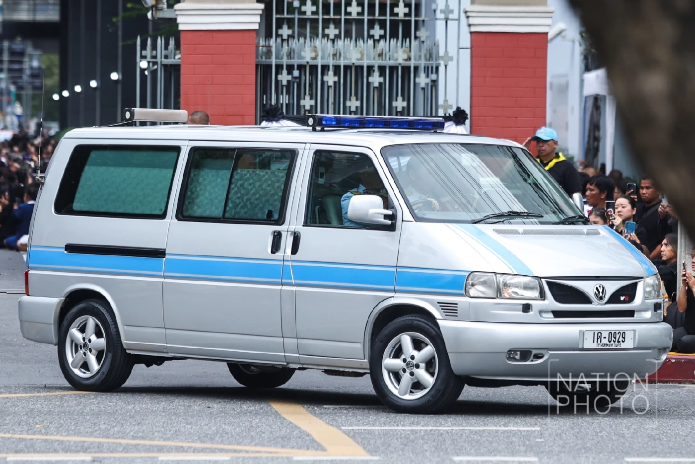 รถอัญเชิญพระบรมศพ 2 พระองค์ ประวัติตราตรึงหัวใจชาวไทย