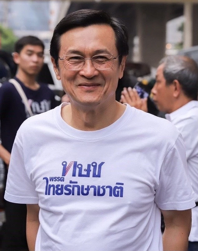 จาตุรนต์ เป็น สส.สมัยแรก รุ่นเดียวกับสมพงษ์ พ่อจุลพันธ์