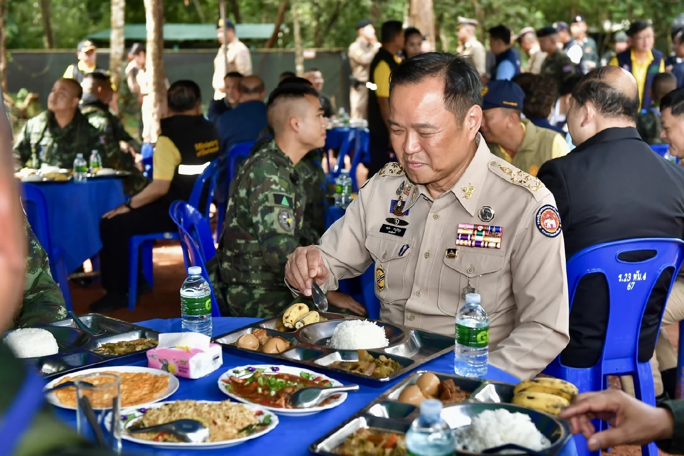 เปิดเมนู นายกฯ “อนุทิน” ร่วมรับประทานอาหารกลางวันกับกำลังพล