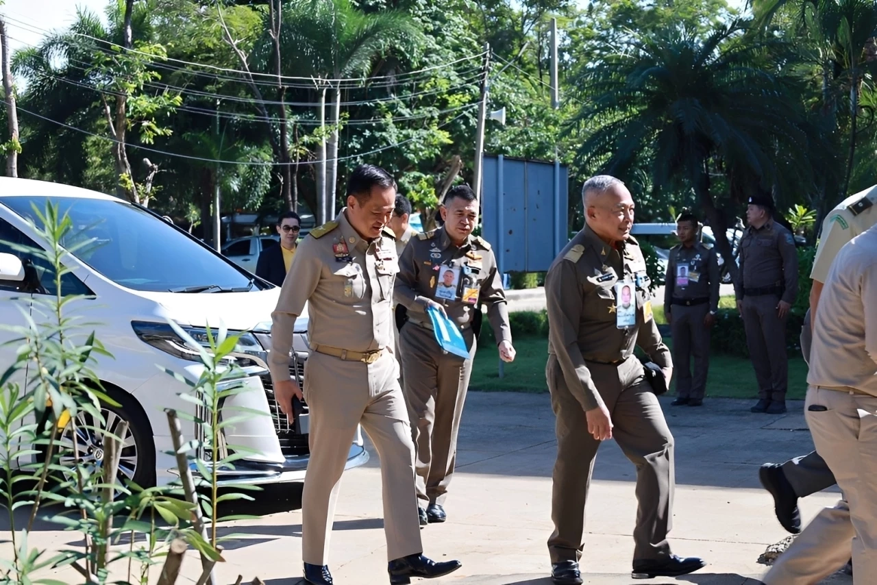 ราชเลขาฯ-นายกฯ ลงพื้นที่บึงบอระเพ็ด นครสวรรค์