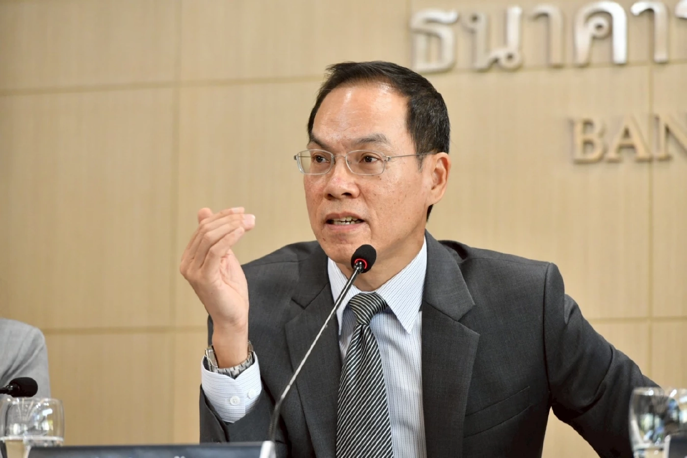 ปิติ ดิษยทัต รองผู้ว่าการ ด้านเสถียรภาพการเงิน ธปท.