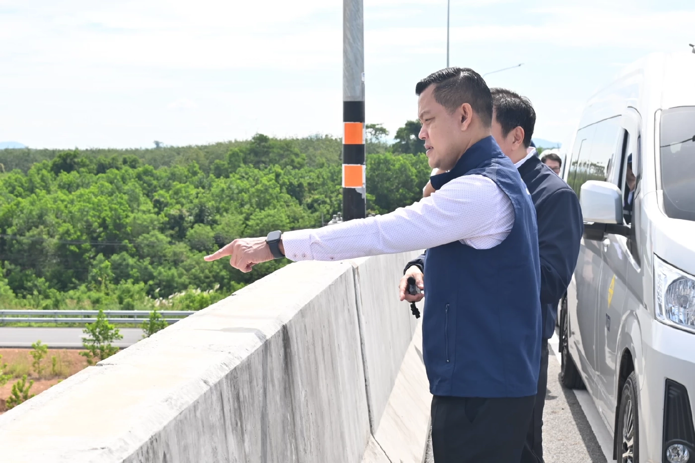 "ธนกร" พร้อมดันไทย "ก้าวสู่ฮับยานยนต์แห่งอนาคต" ตั้งเป้าดึงเม็ดเงินลงทุนกว่า 1,000 ล้านต่อปี