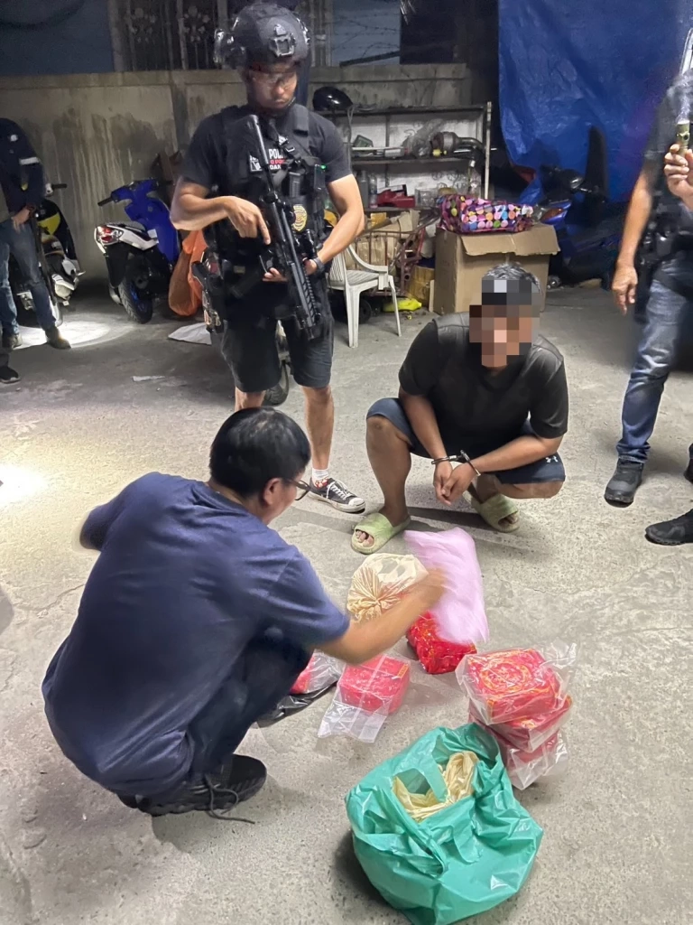 ผบ.ตร. ชื่นชม สืบนครบาล 8 ขยายผลจับกุมยาไอซ์ 50 กิโล