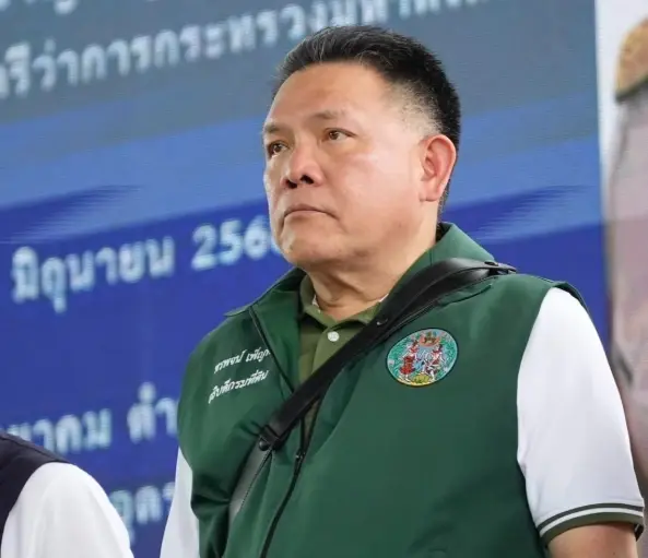 พรพจน์ เพ็ญพาส