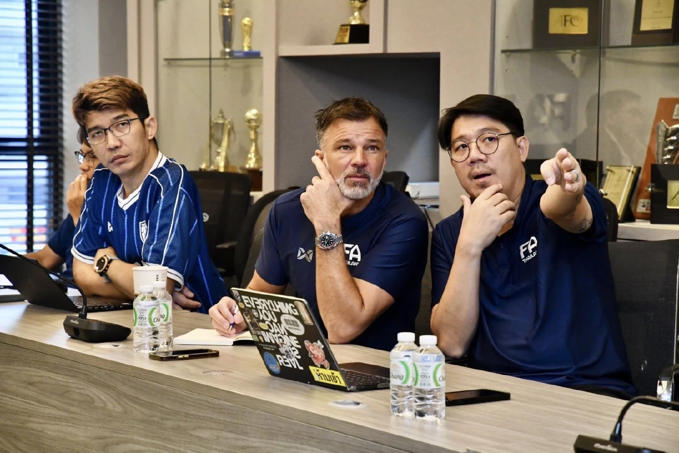 รู้จัก แอนโธนี ฮัดสัน : โค้ชอังกฤษผู้พลิกชีวิตสู่กุนซือใหม่ทีมชาติไทย