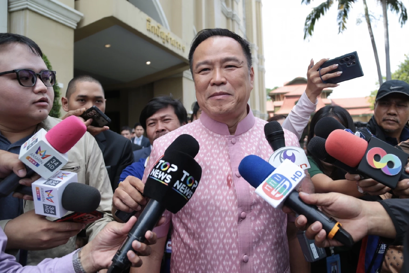 นายอนุทิน​ ชาญวีรกูล​ นายกรัฐมนตรี และรัฐมนตรีว่าการกระทรวงมหาดไทย