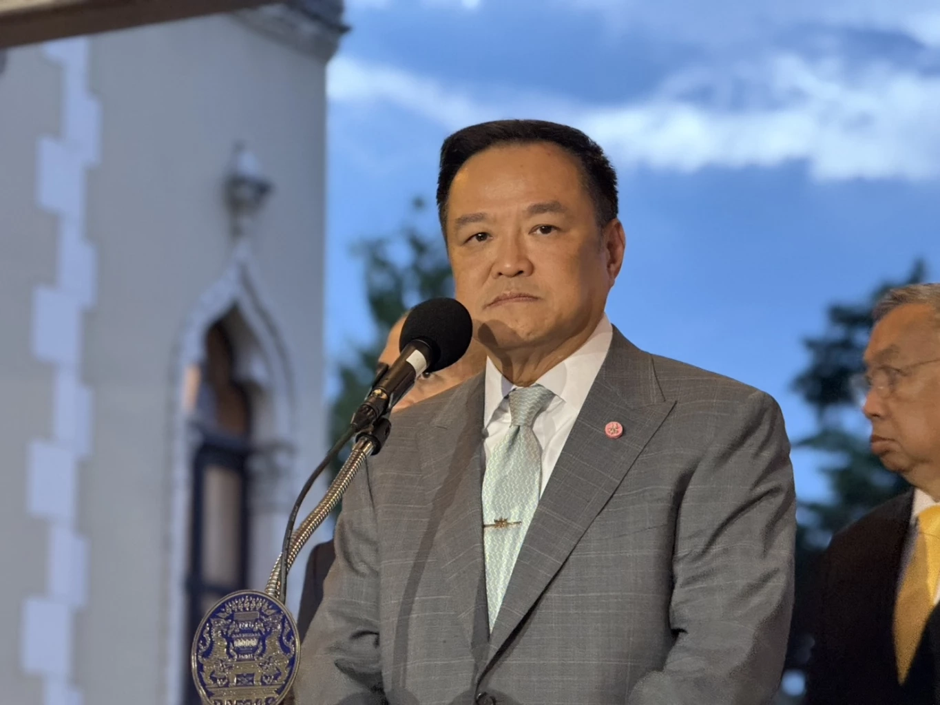 นายอนุทิน​ ชาญวีรกูล นายกรัฐมนตรี