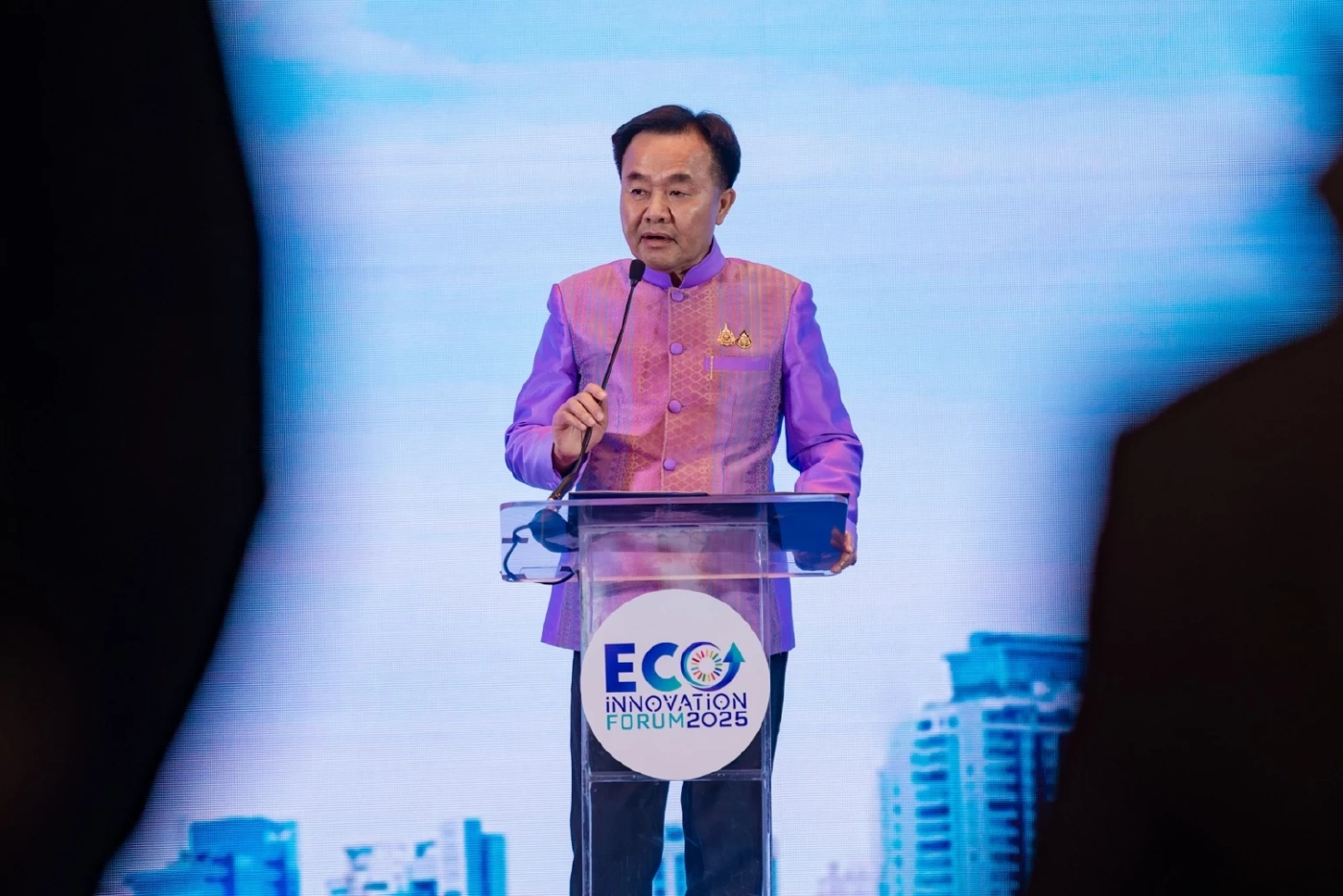 รมช.อุตสาหกรรม โชว์วิสัยทัศน์ทำงาน 120 วันทำจริง ลงพื้นที่จริง