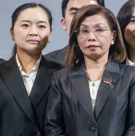 ฝันใหม่ “ประเสริฐ” นอมินีชินวัตร “มนพร-สุดาวรรณ” ทุนแดงแชมป์อีสาน