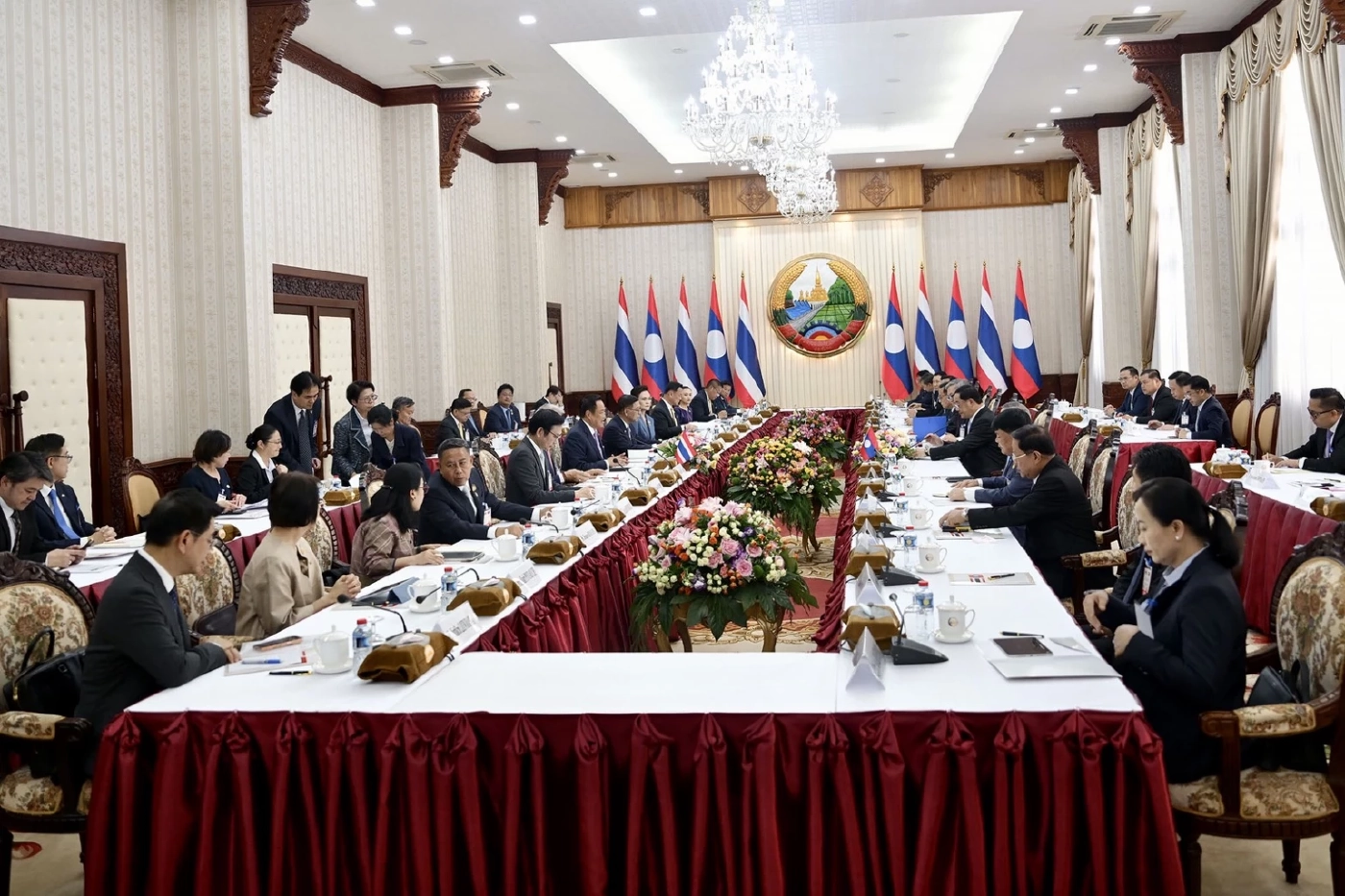 “อนุทิน” หารือ นายกฯ สปป.ลาว ผนึกแก้ค้ามนุษย์-แก๊งคอลฯ หนุนลงทุน 1.1 หมื่นล้านดอลลาร์  ในปี 2027