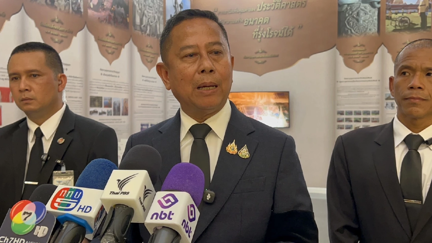 "บิ๊กดุลย์" ขอ "วีระ" อย่ากดดันทหาร รัฐบาลมีกลไกแก้ปัญหาอยู่แล้ว