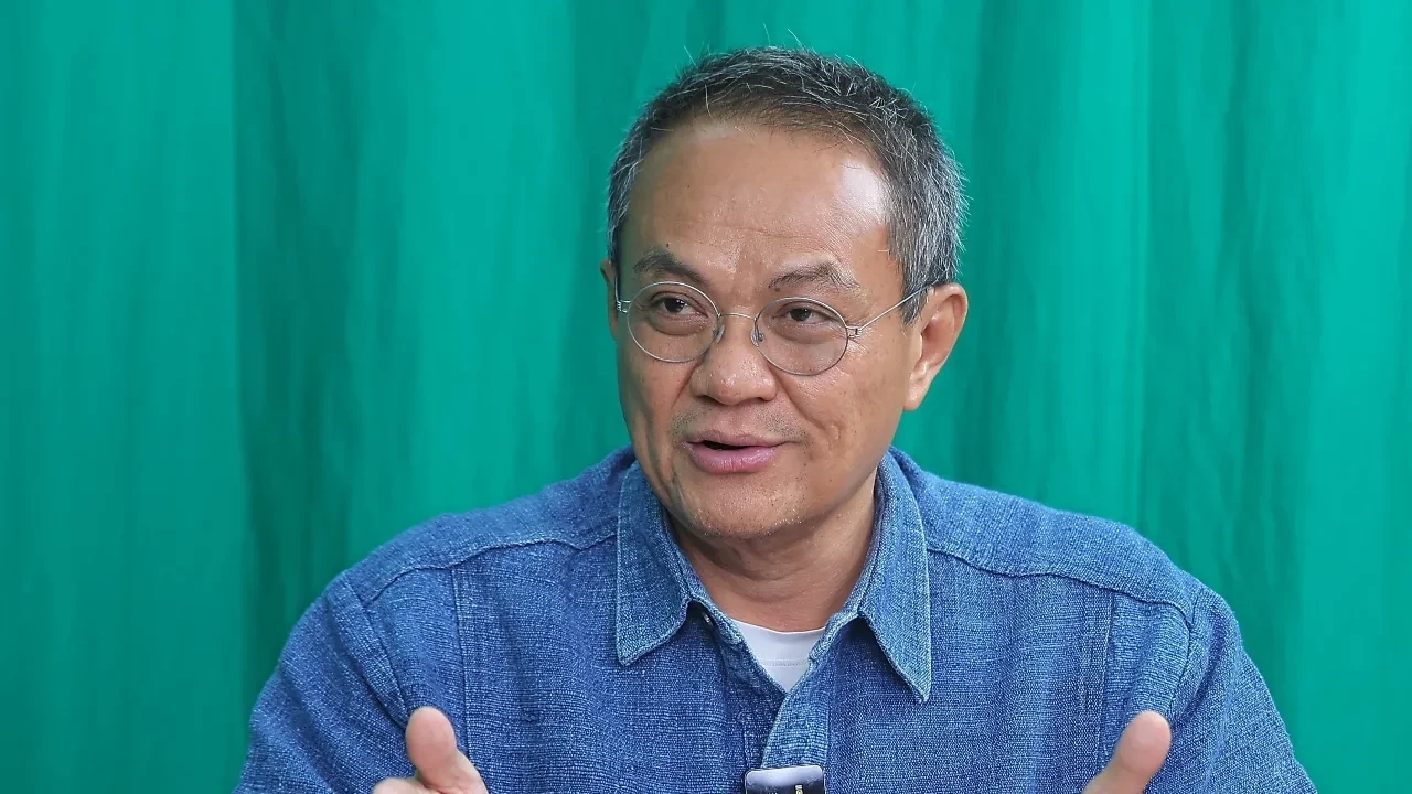 รศ.ดร.ธนพร ศรียากูล ผู้อำนวยการสถาบันวิเคราะห์การเมืองและนโยบาย