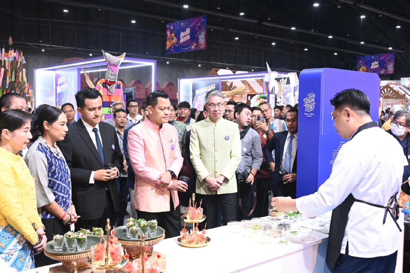 “ธนกร” เปิดงาน “ดีพร้อมเสน่ห์ไทย” ต่อยอดนโยบายซอฟต์พาวเวอร์