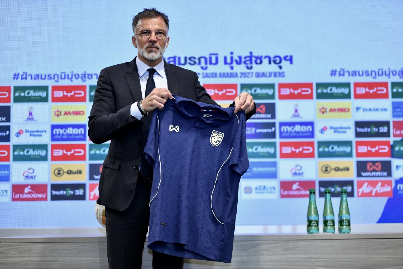 เปิดวิสัยทัศน์ แอนโธนี ฮัดสัน กุนซือใหม่ ทีมชาติไทย มั่นใจพาช้างศึกบรรลุเป้าหมาย