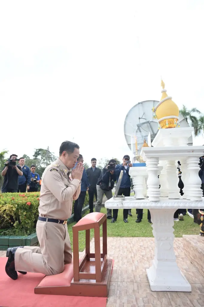 "อนุทิน" ควง 5 รมต. ลงพื้นที่ชายแดนสุรินทร์ เร่งรัดเยียวยาประชาชน
