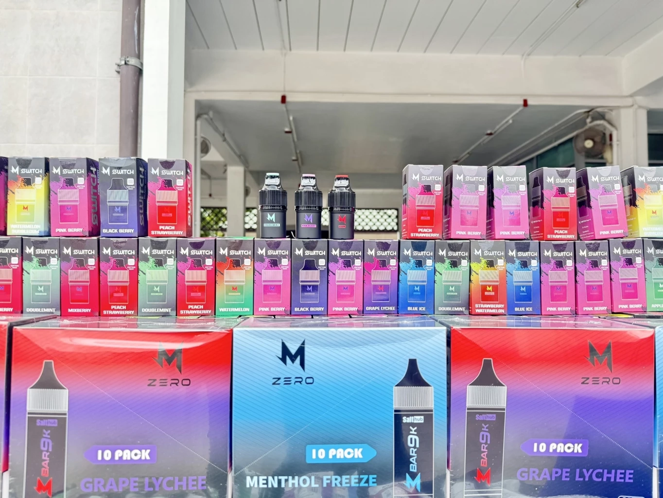 กรมศุลฯภ.4 กวาดล้างตรวจยึดบุหรี่ไฟฟ้าล็อตใหม่มูลค่า 3.2 ล้าน