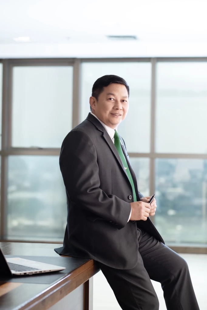 ไพศาล หงษ์ทอง รองผู้จัดการธนาคารเพื่อการเกษตรและสหกรณ์การเกษตร