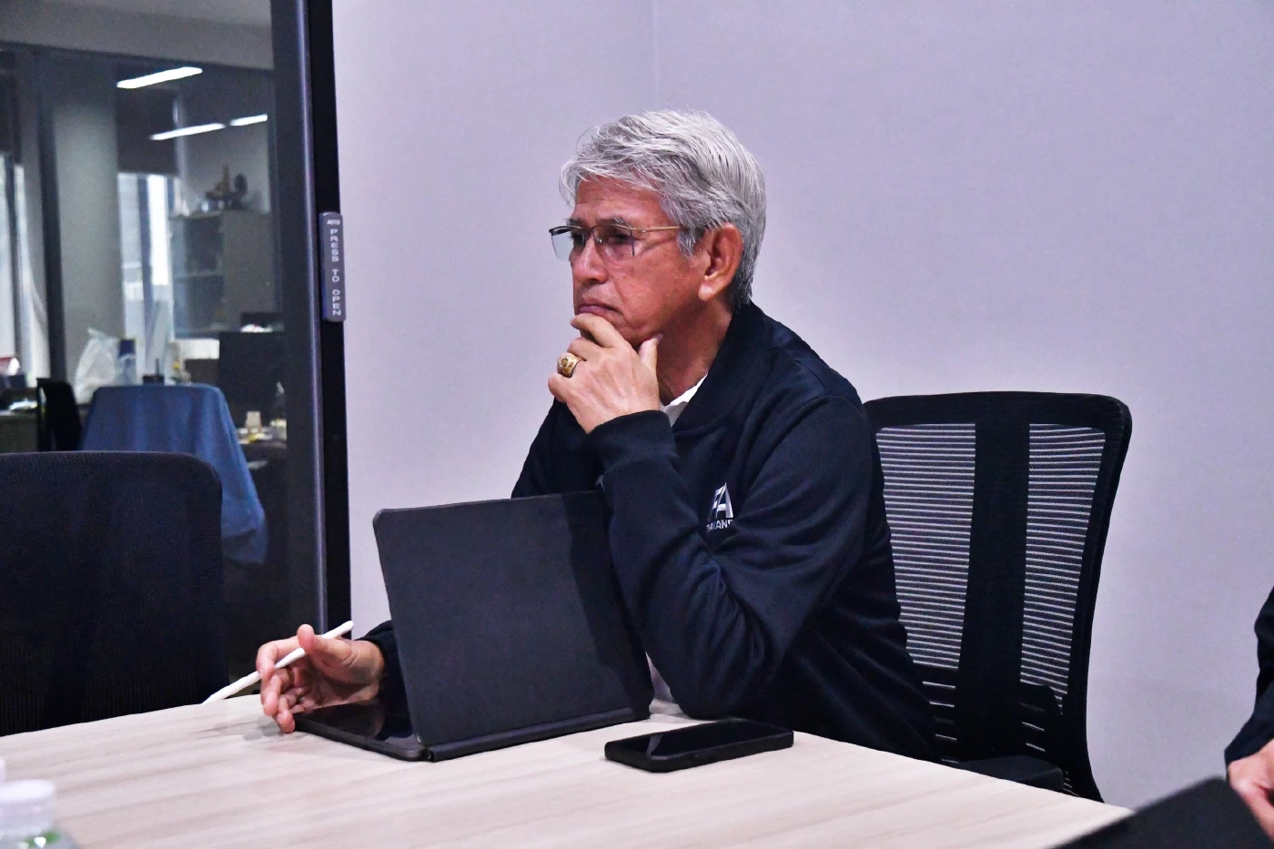 สมาคมกีฬาฟุตบอล แยกทาง มาซาทาดะ อิชิอิ ไม่ลงตัวเรื่องแนวทาง