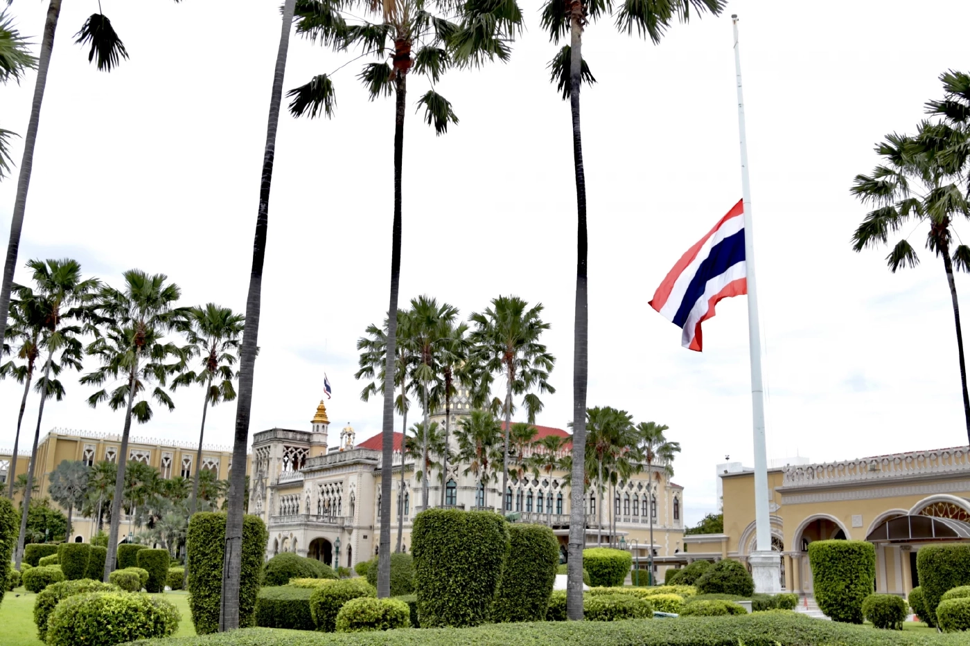 “อนุทิน” ยกเลิกเดินทางประชุมอาเซียน ถก ครม.ด่วน จัดพระราชพิธี