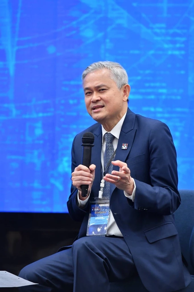 ดร.มานะ นิมิตรมงคล ประธานองค์กรต่อต้านคอร์รัปชัน (ประเทศไทย)