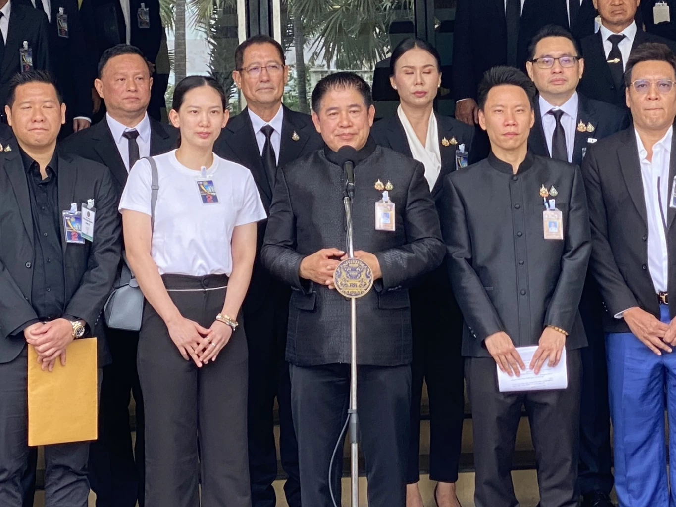 "หมิว พรปวีณ์" เปลี่ยนใจลุย "แบดซีเกมส์" หลังถอนตัว ด้าน "ธรรมนัส" ตั้ง คกก.ชุดพิเศษตรวจสอบ