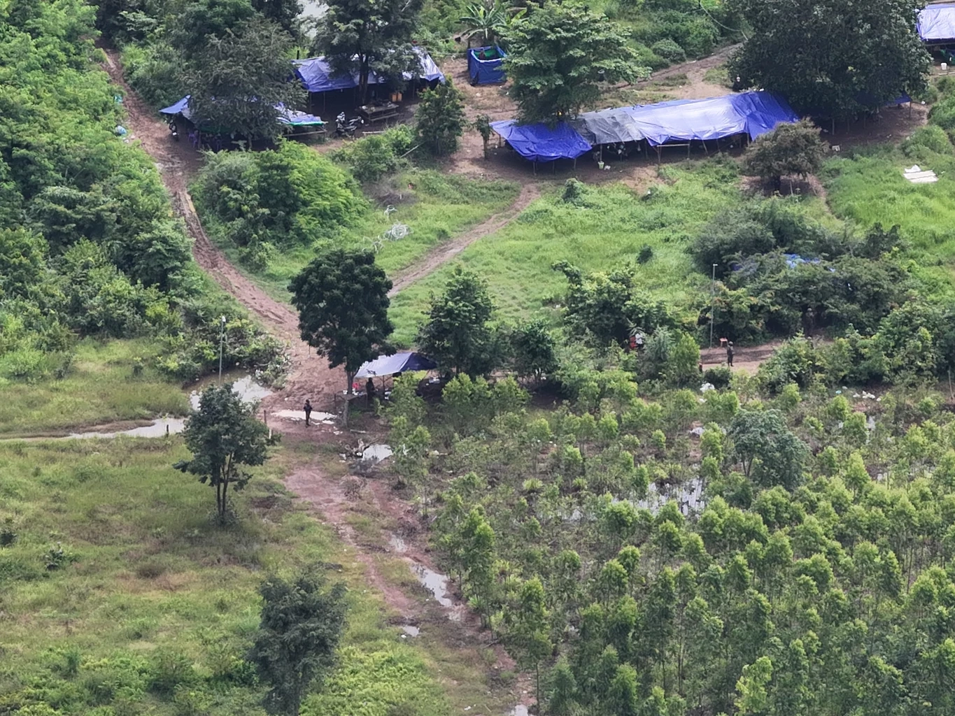 เปิดคลิป กัมพูชา ขนโล่มนุษย์รับมือไทย หลังครบเส้นตายหนองจาน