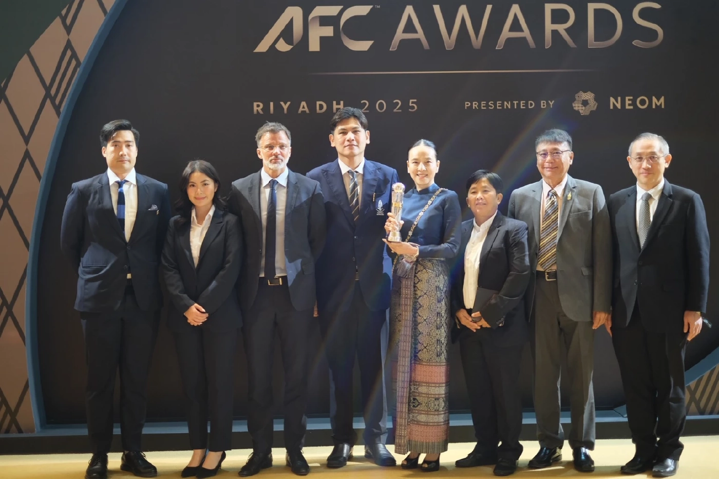 "มาดามแป้ง" สร้างประวัติศาสตร์! สมาคมฟุตบอลไทยผงาดคว้า Diamond 2 ปีซ้อน